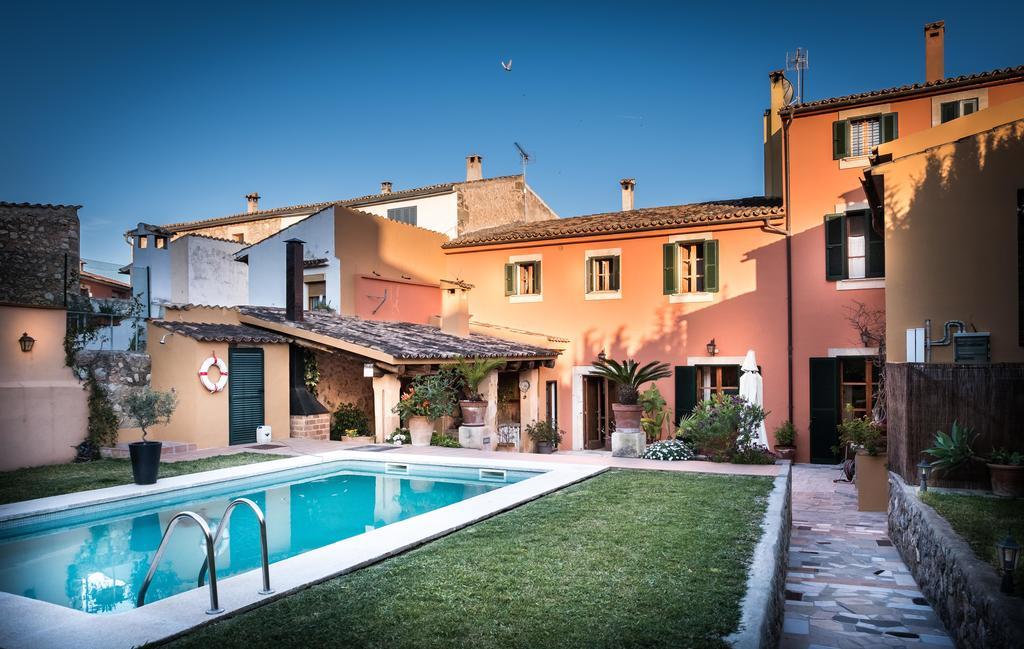 Petit Hotel 3*